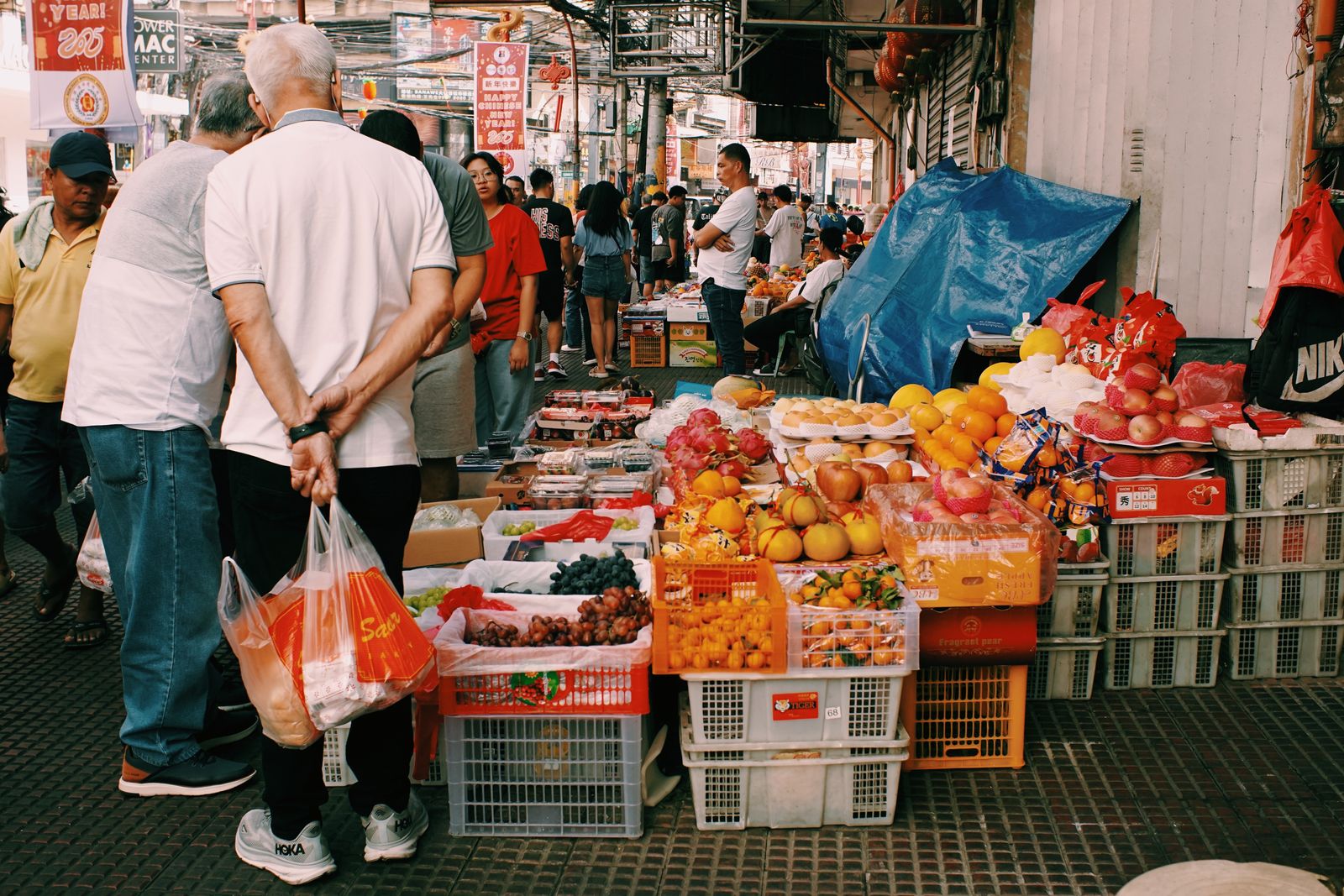 Shopping experiences in Cambodia — Markets & makers