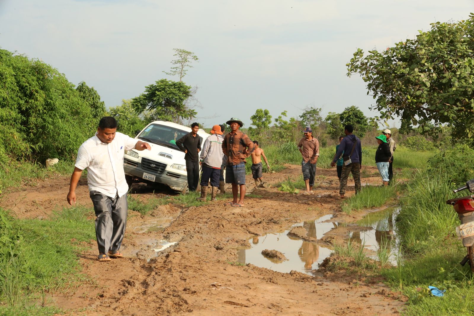 Adventure experiences in Cambodia — Trek, zip & climb